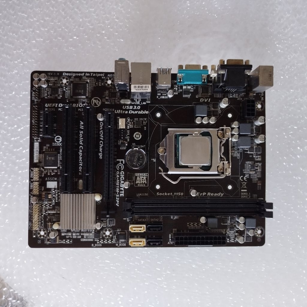 Motherboard Gigabyte H81M + Processor Core i5 4460