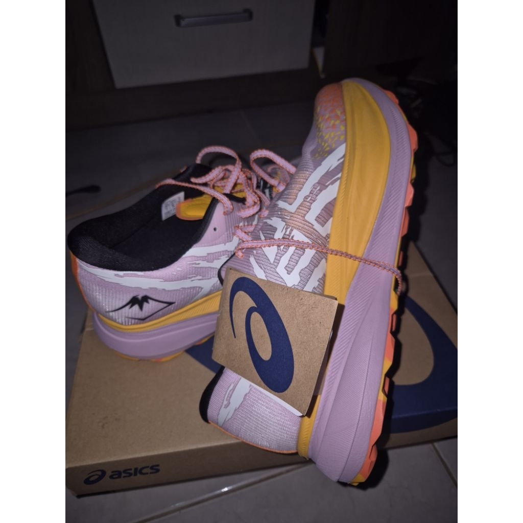 Sepatu Trail ASICS ORIGINAL