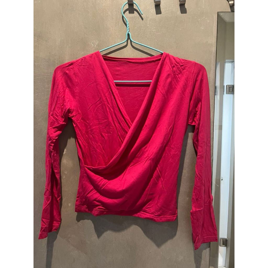 kaos pink fuschia shock pink fit body -preloved
