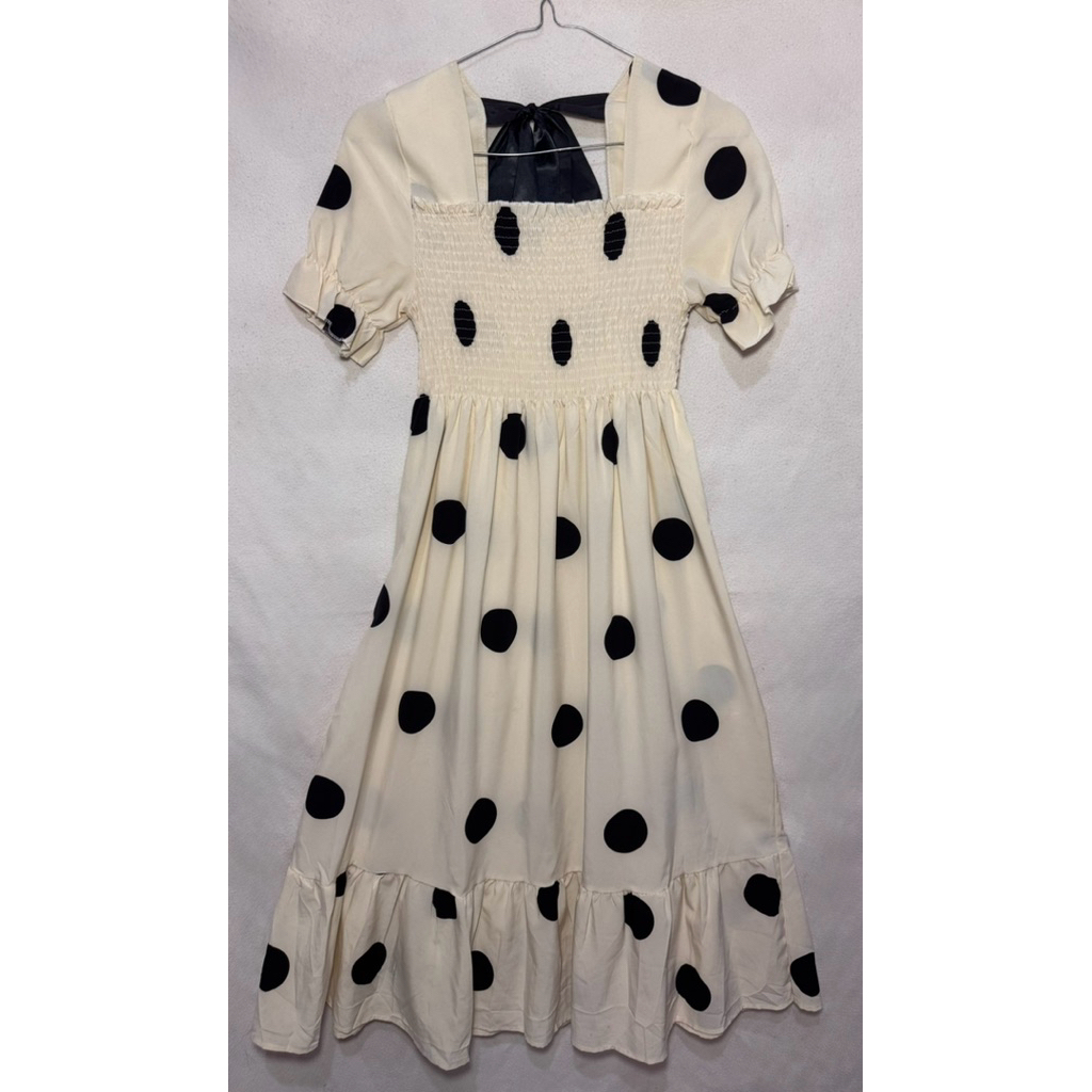Dress Polkadot Hitam Putih Pita Belakang | WearAgain