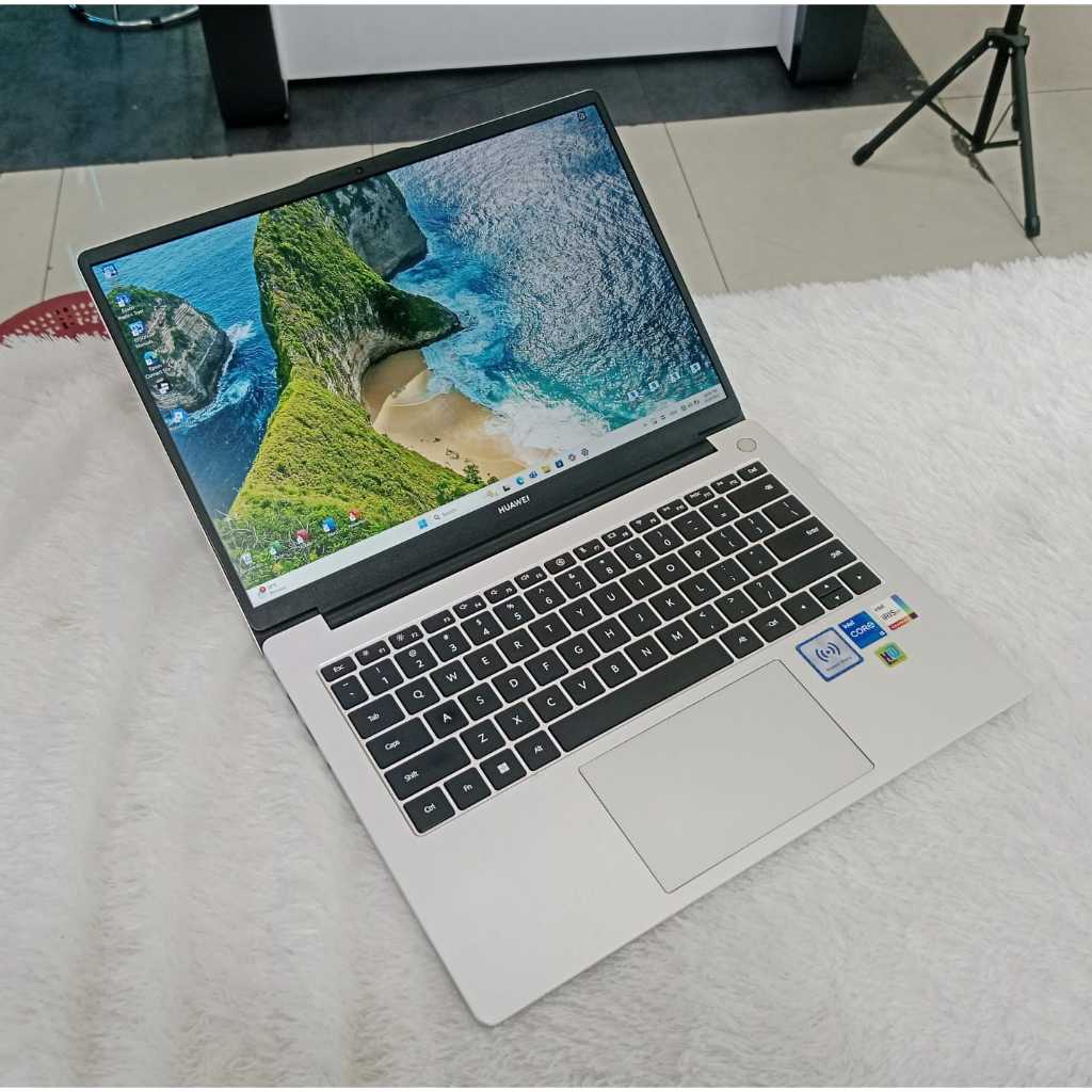 LEPTOP Huawei mdf-x Core i5-1240p SSD 256 GB GB RAM 8 GB 14 INC  WINDOWS 11 LAPTOP SIAP PAKAI DESAIN