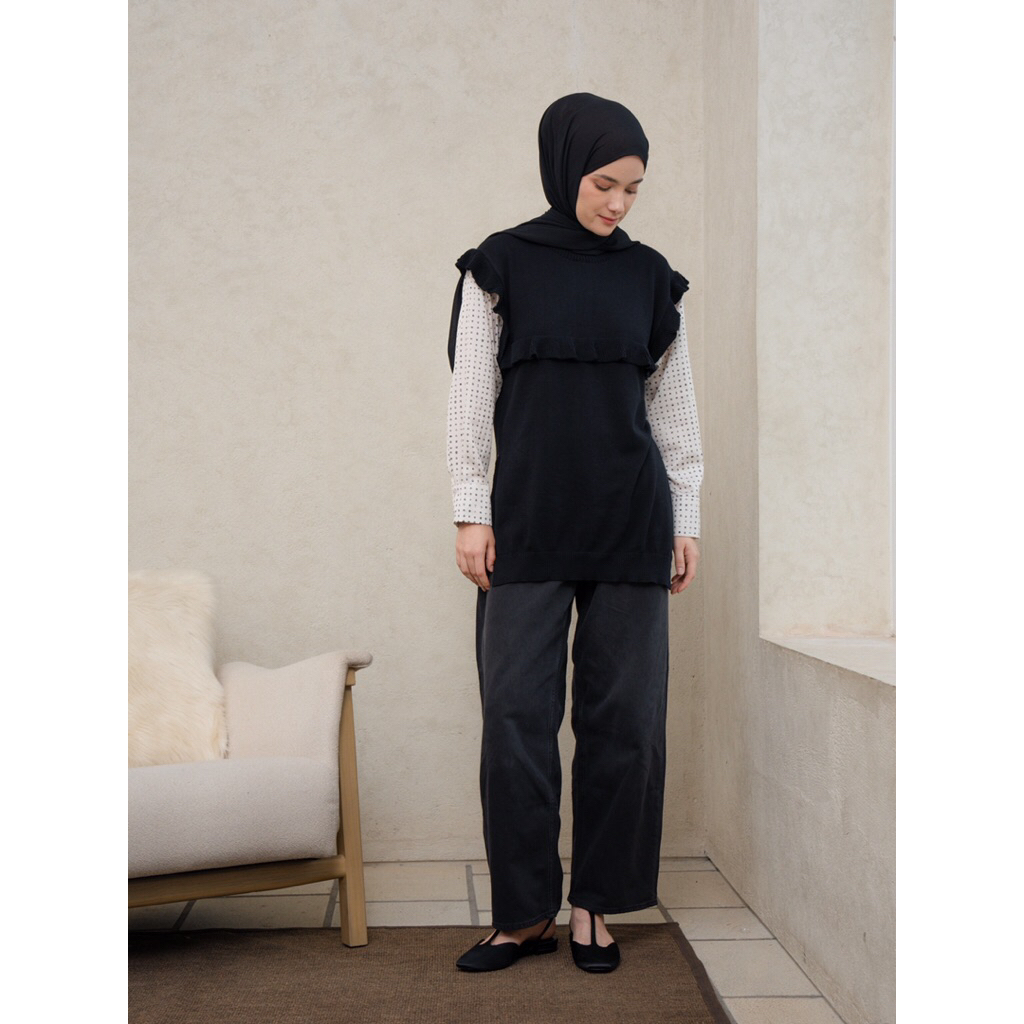 SANYA MIX SWEATER BLACK BY ALEZA LABEL