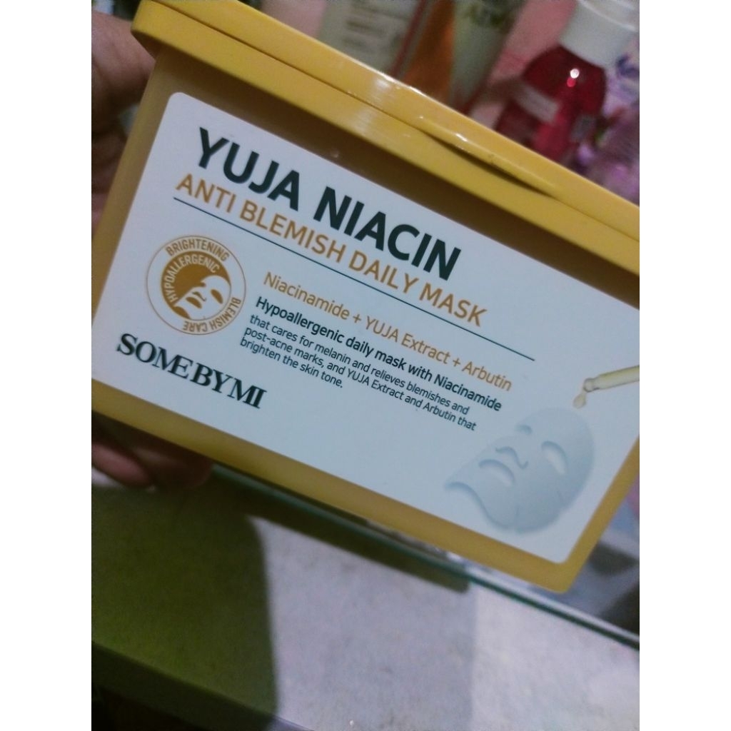 some by mi - yuja niacin mask (preloved)