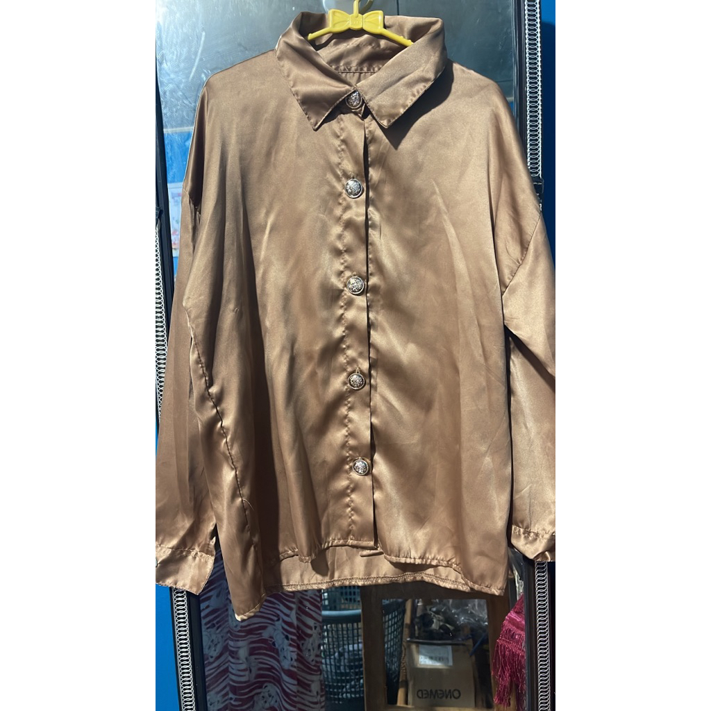 kemeja satin silk pl/ kemeja satin