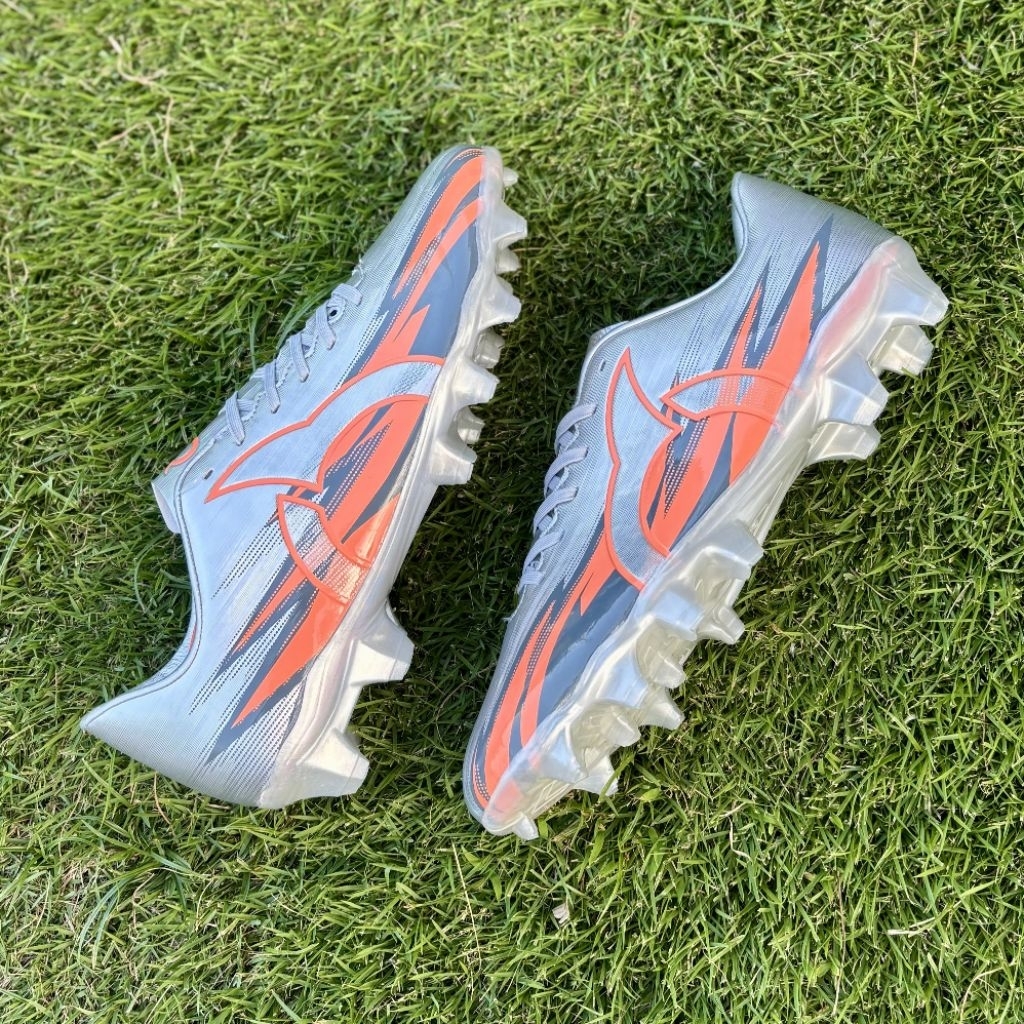 SEPATU BOLA ORTUSEIGHT SPARK FG - ORIGINAL SEPATU BOLA ORTUSEIGHT