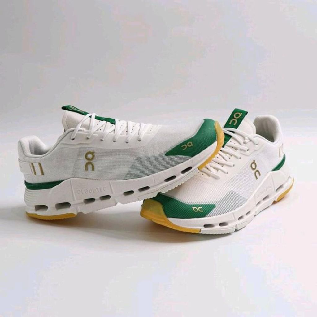 Sepatu On Running Cloudnova Form 2 X Revolve & Fwrd White/Abudant Green - White/Abudant Green, 40 Ou