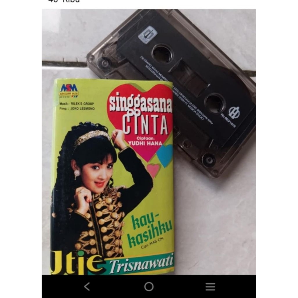 Kaset pita Itje Trisnawati - Singgasana Cinta