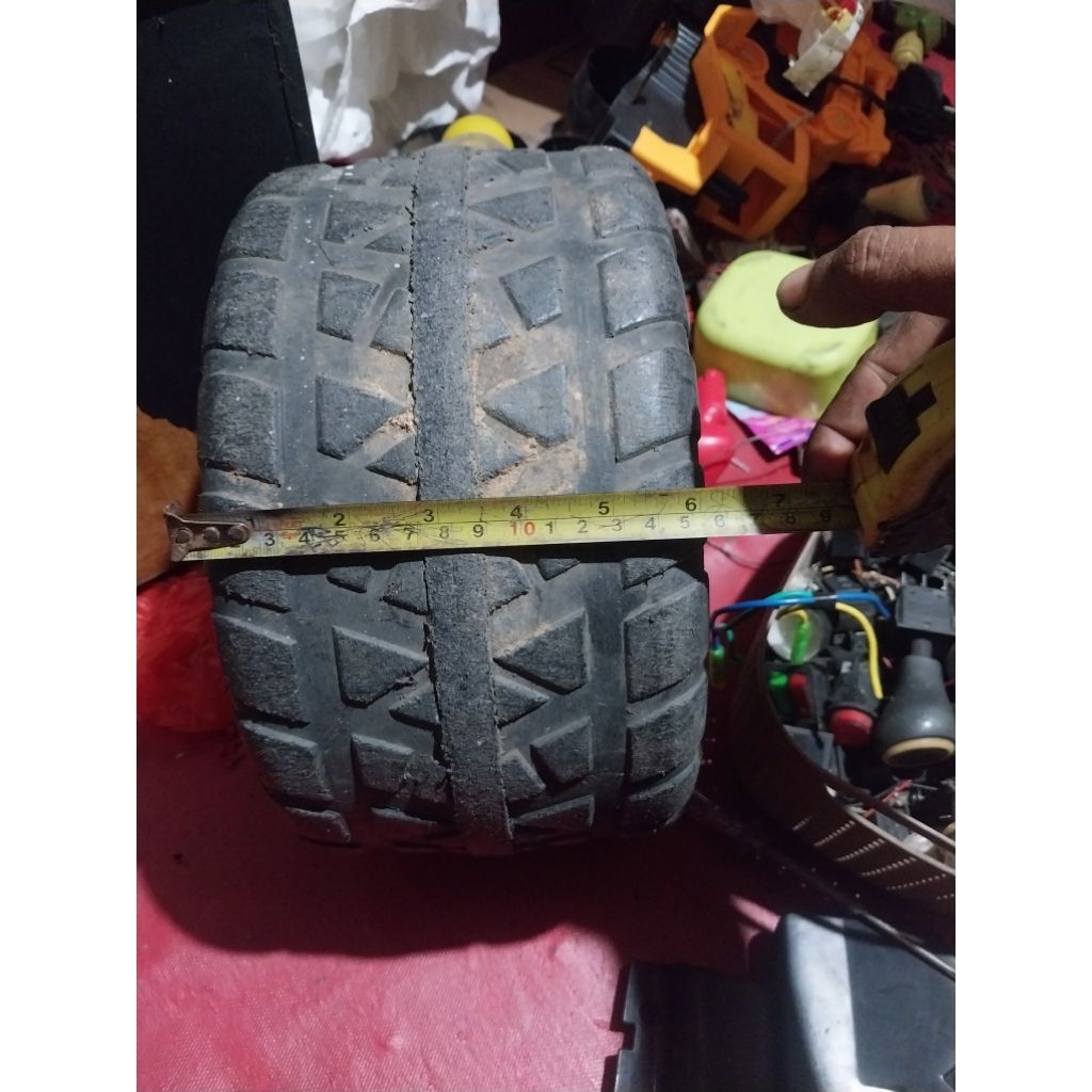 ban plastik mobil aki jeep