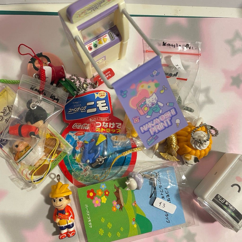 various gotochi trinkets cat phonestrap kewpie peko figure fish kuji nemo ori japan capybara keychai