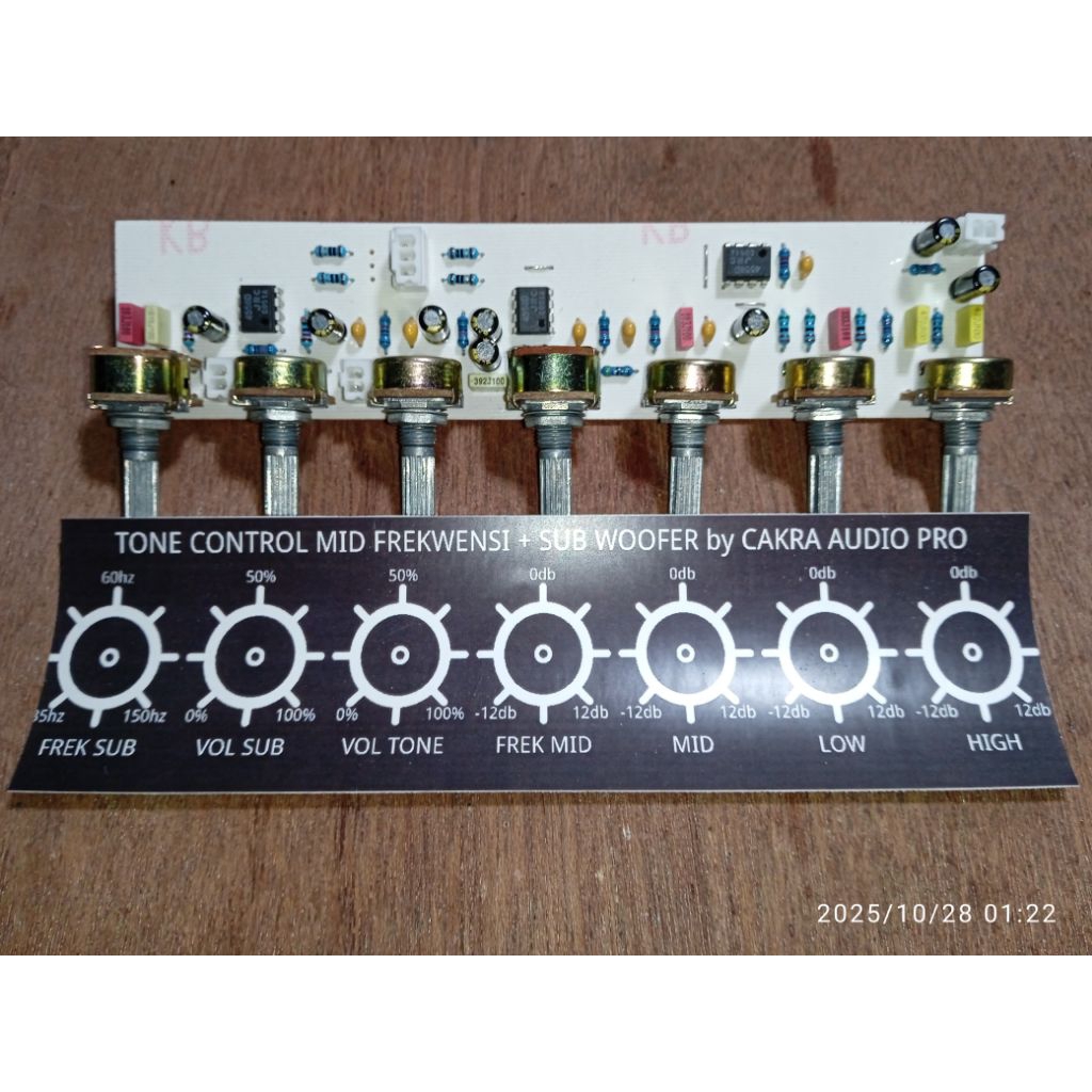 tone control mid frekuensi + sub / 2 out
