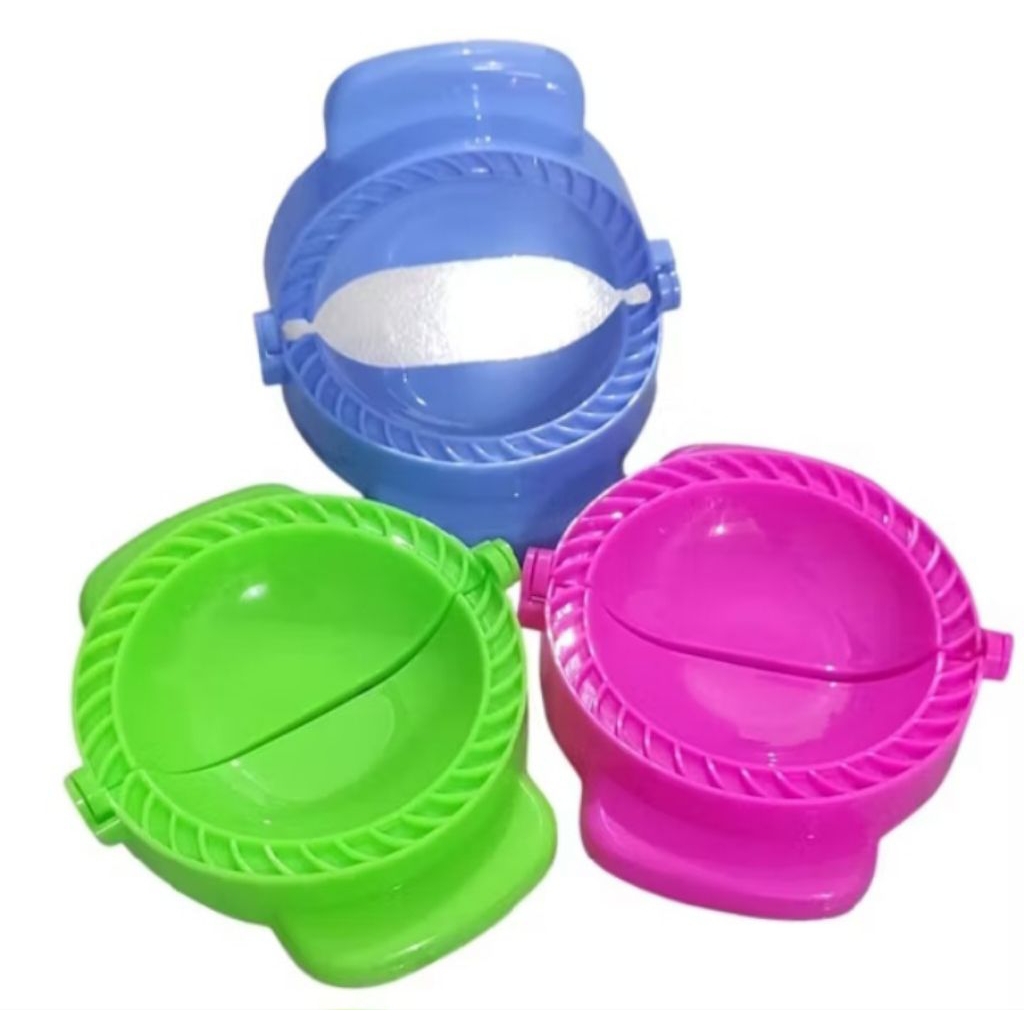 Cetakan Pastel ukuran sedeng 7 cm/Cetakan Cireng isi