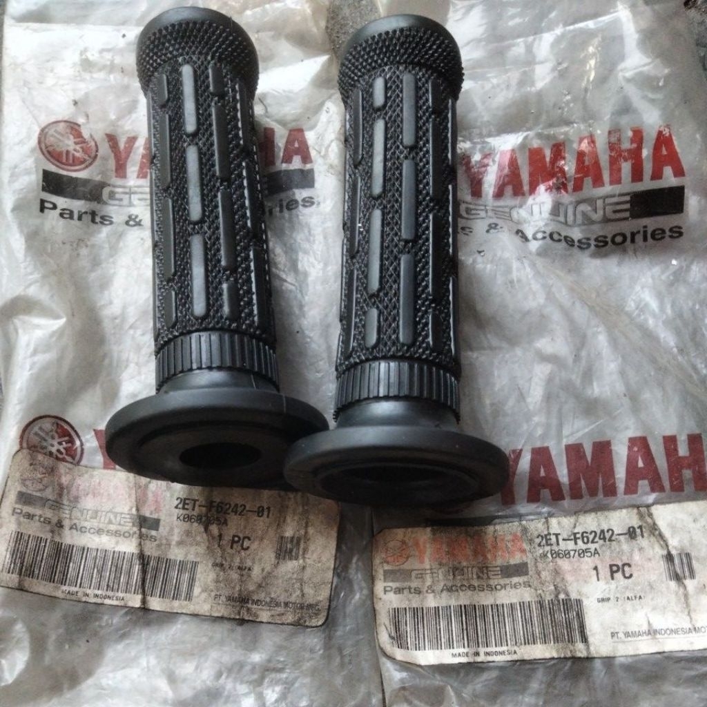 handgrip grip handspat set kanan kiri yamaha alfa champ alfa2R original