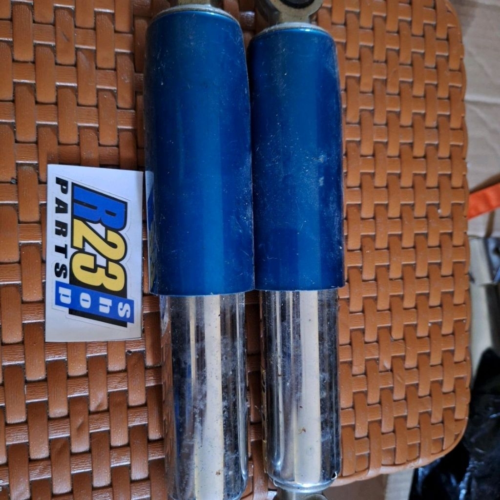 Shock belakang Yamaha V75 Original