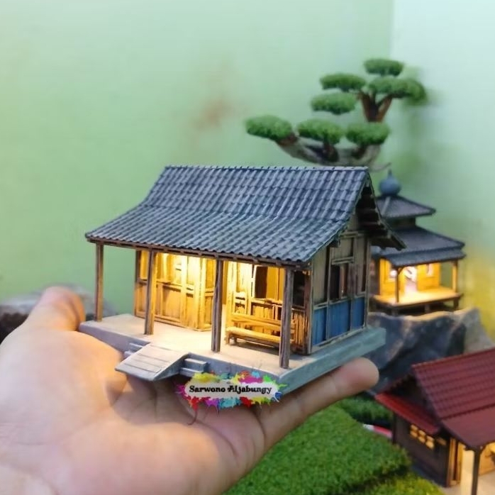 MINIATUR RUMAH JAWA PAKAI LAMPU UNTUK PALUDARIUM/TERARIUM/AQUARIUM/BONSAI BAHAN PVC PARALON