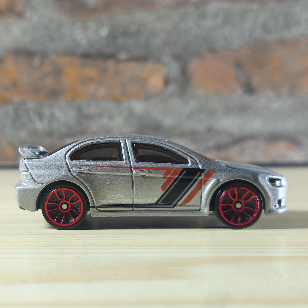 Hot Wheels 2008 Mitsubishi Lancer Evolution - Loose Mulus