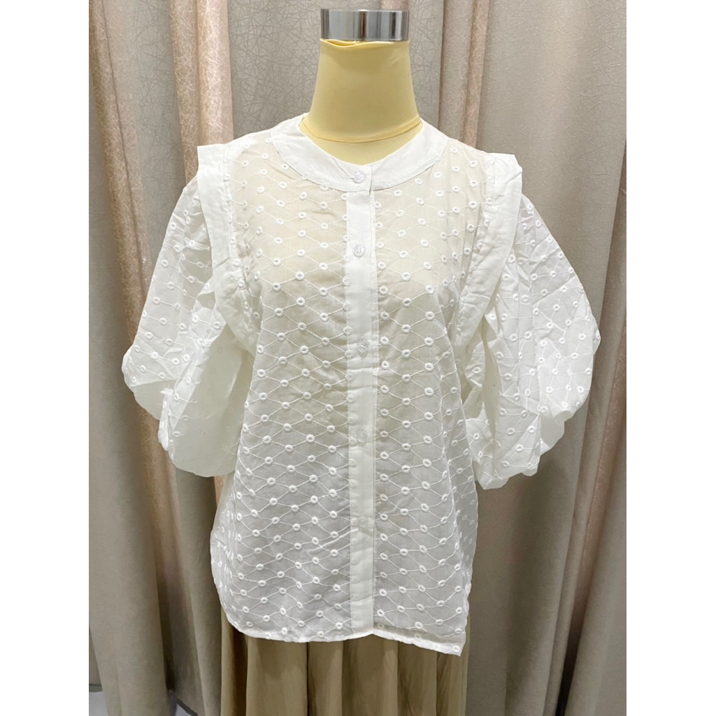 Atasan putih tangan balon