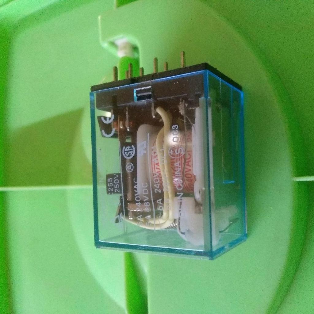 RELAY IEC255 5A 250VAC 220/240V RELAY 220/240V RELAY AJA