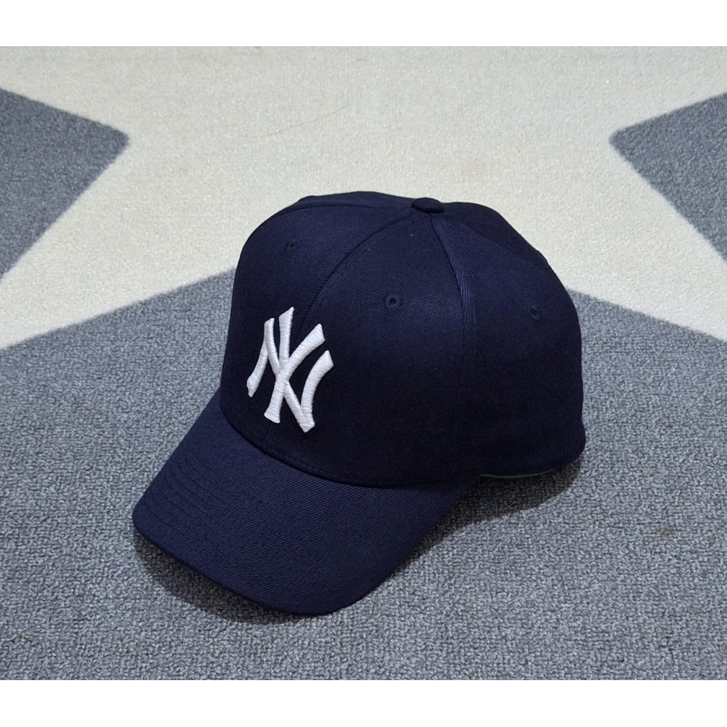 Topi mlb ny yankees bisbol baseball cap navy preloved 2nd seken sekon secon pl bekas ori asli