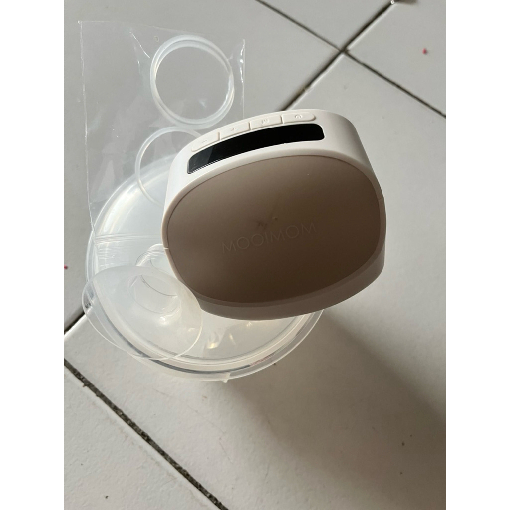 preloved MOOIMOM M2 Pro Pompa Asi Elektrik / Handsfree Breast Pump Portable  Pompa ASI / Wireless Br