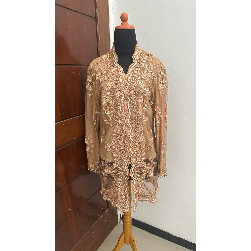 KEBAYA MODERN FULL PAYET | Preloved
