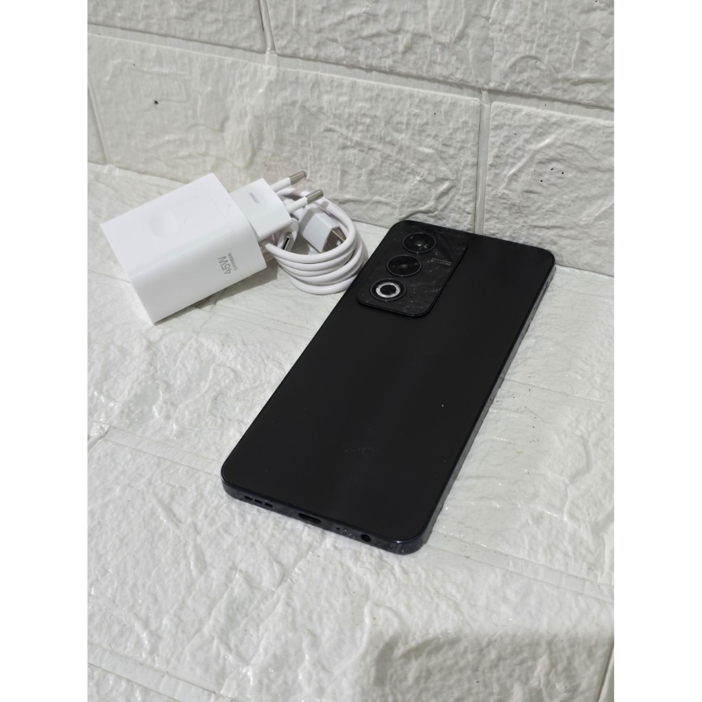 oppo a3 pro 5G ram 8/256gb second garansi resmi mulus nego halus