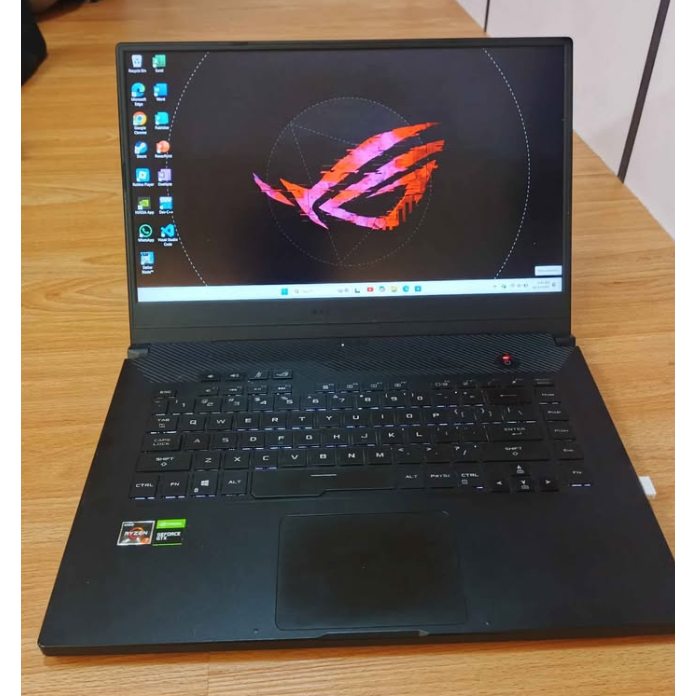 Asus ROG zephyrus G15 AMD Ryzen 7 3750H