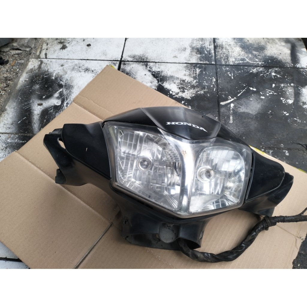 Batok sepidometer refector depan Honda Supra X 125 helm in Original Copotan