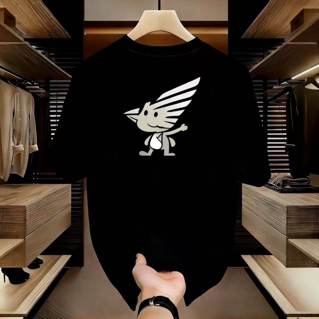 (COD)"Kaos T-shirt dengan Desain Artistik Karakter Burung Kartun dengan Sayap yang Kreatif dalam Gay