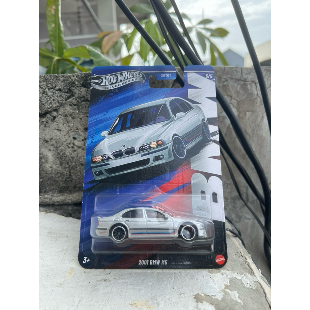 Hot wheels 2001 bmw m5