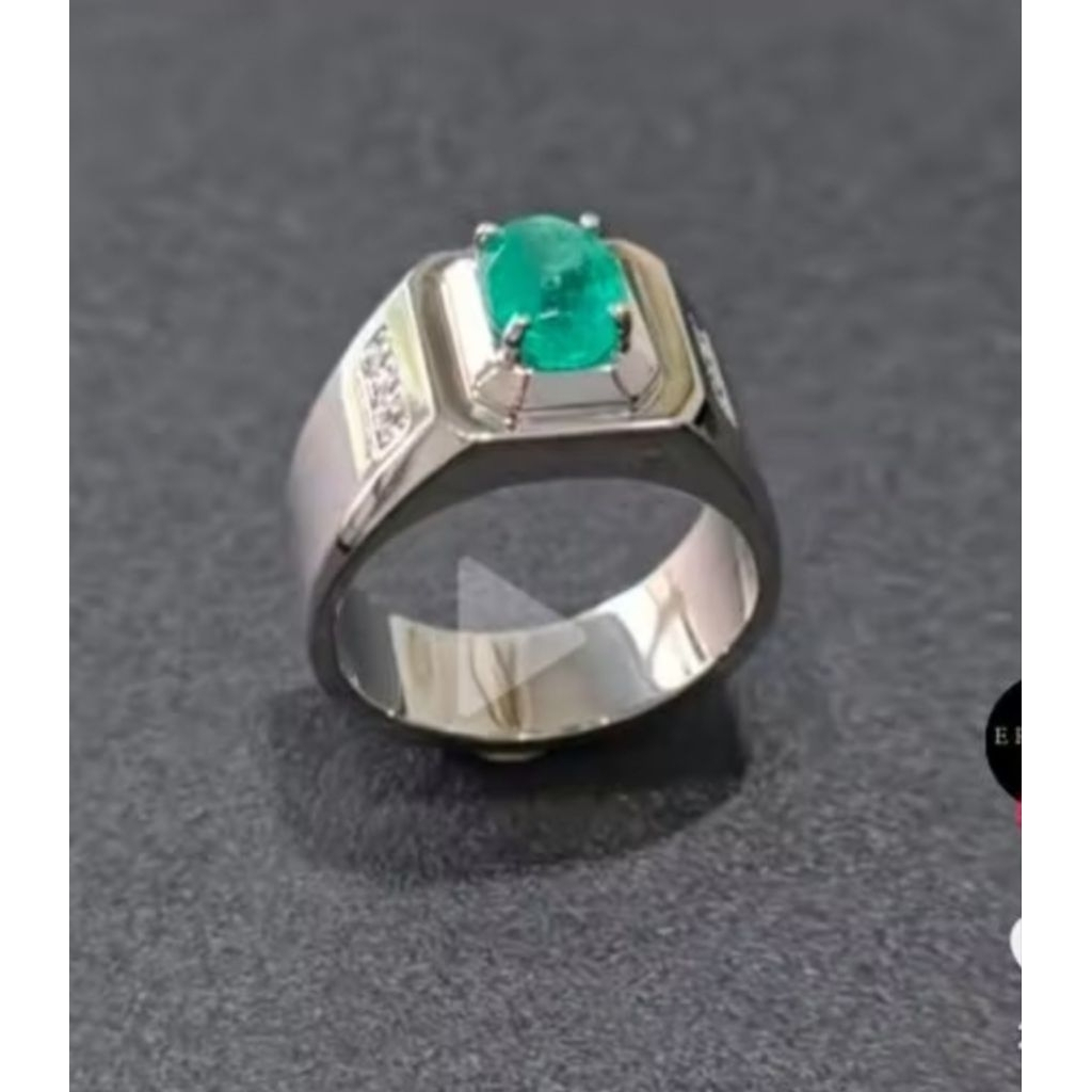 cincin pria zamrud dan berlian
