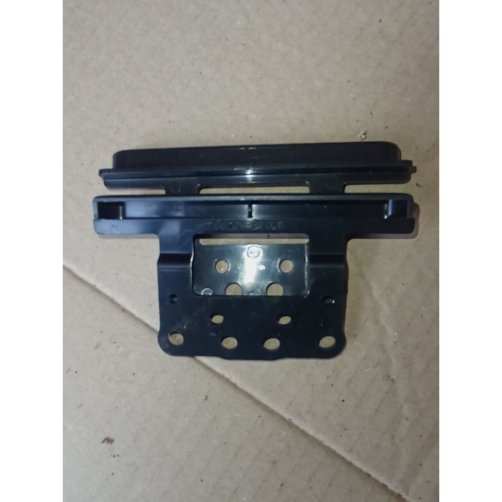 Bracket Kupingan Tape Audio Toyota Avanza original