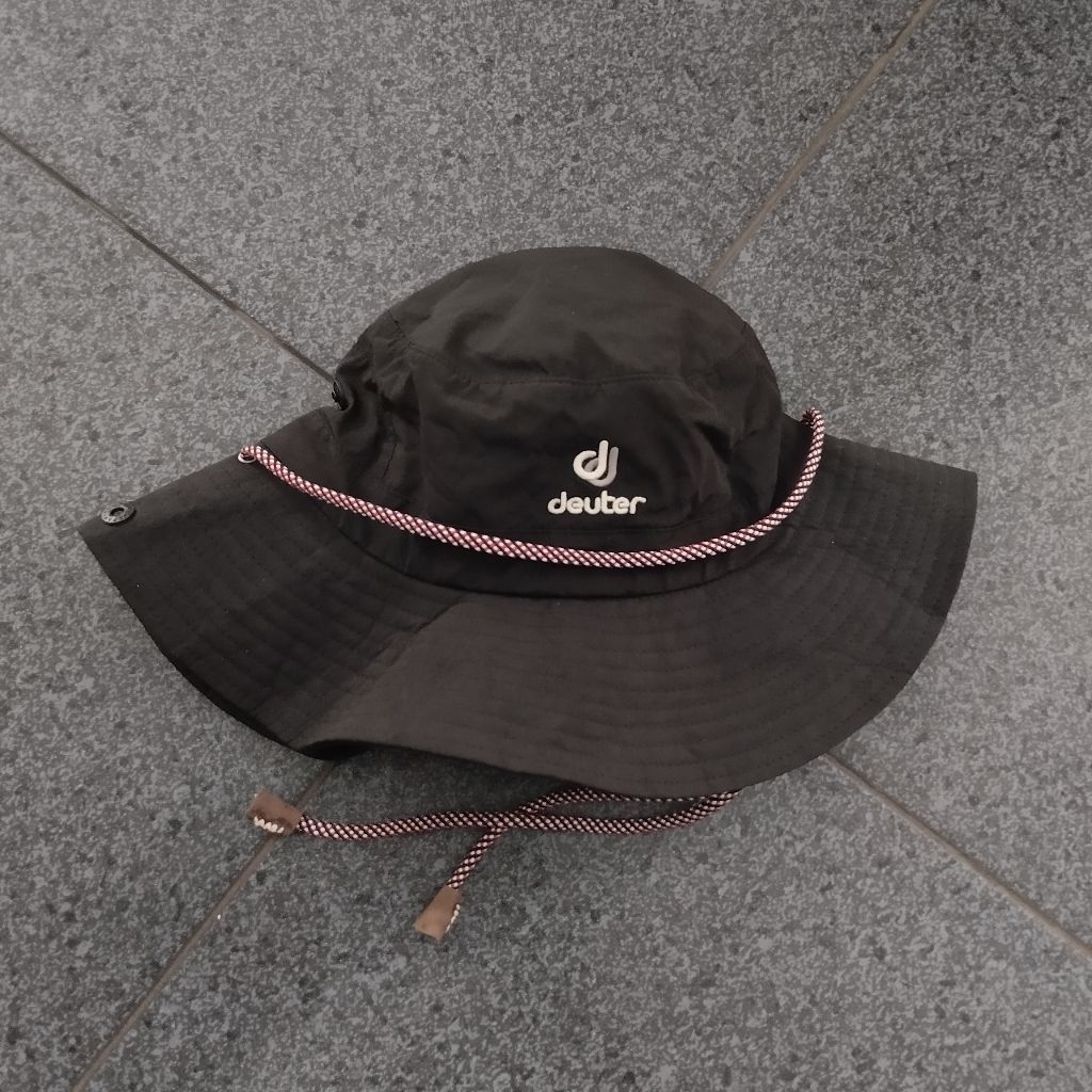 Topi rimba bucket DEUTER ORIGINAL hitam