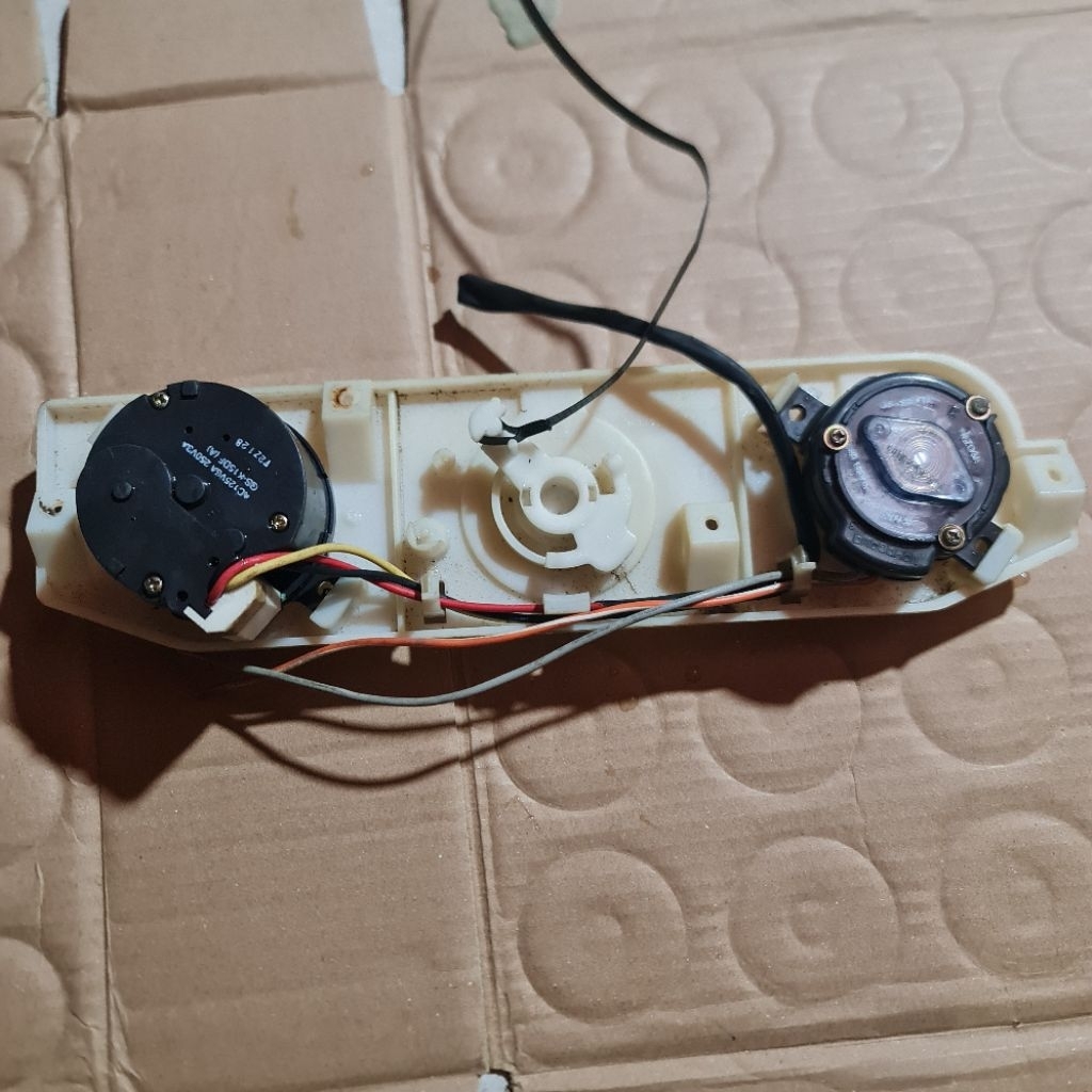 BRACKET MESIN CUCI LG 2 TABUNG (BEKAS)