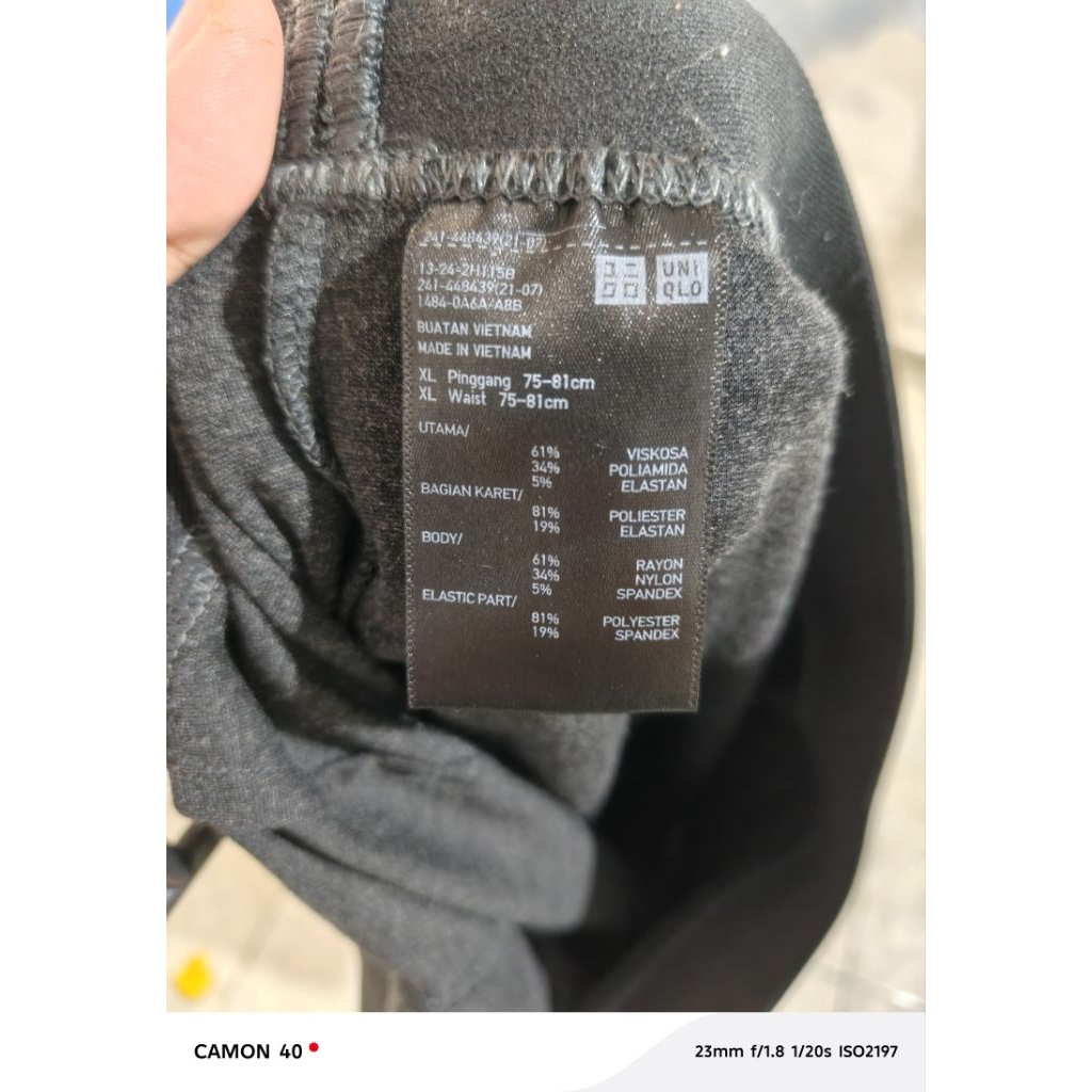 Celana Uniqlo Wanita