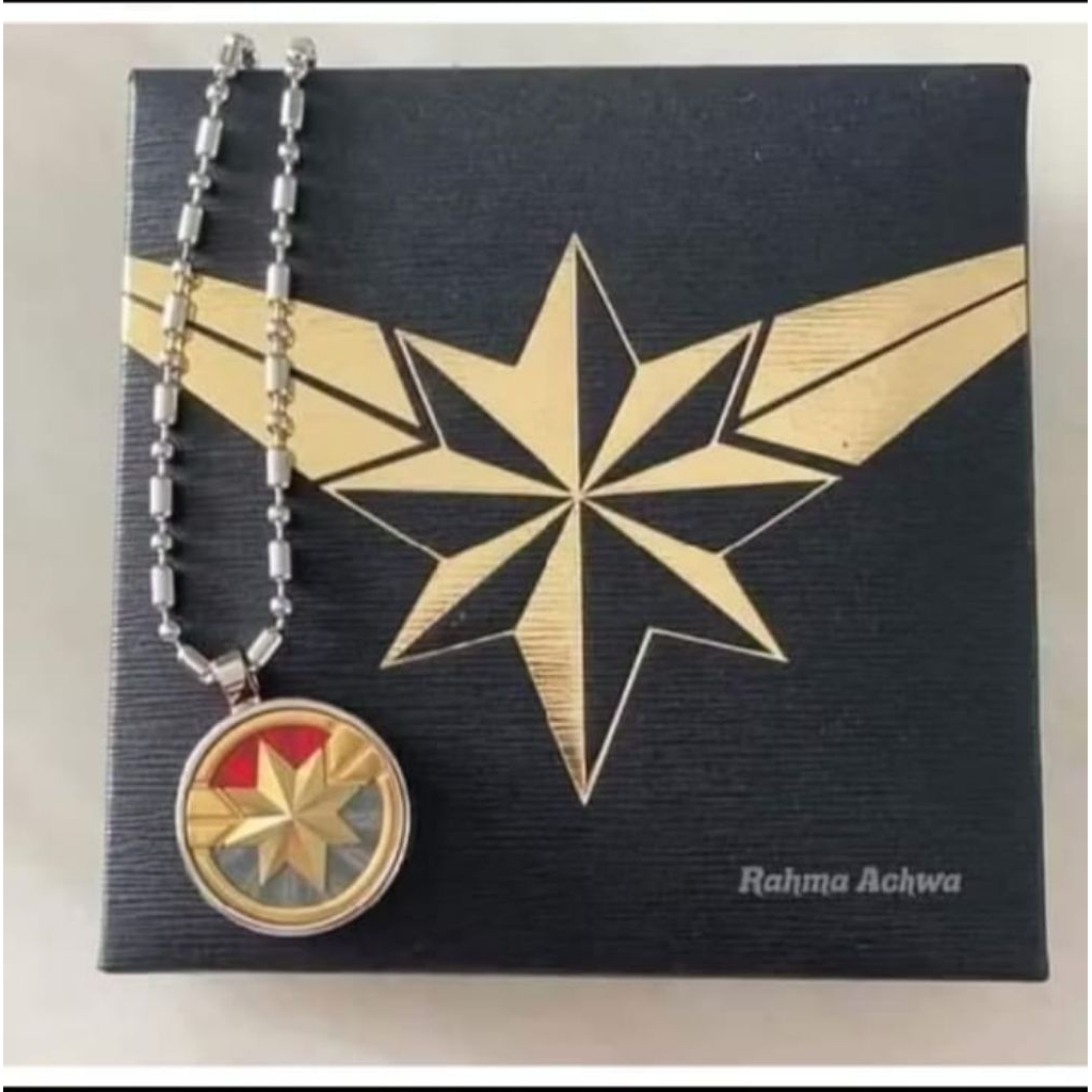 Pendant captain Marvel mci original