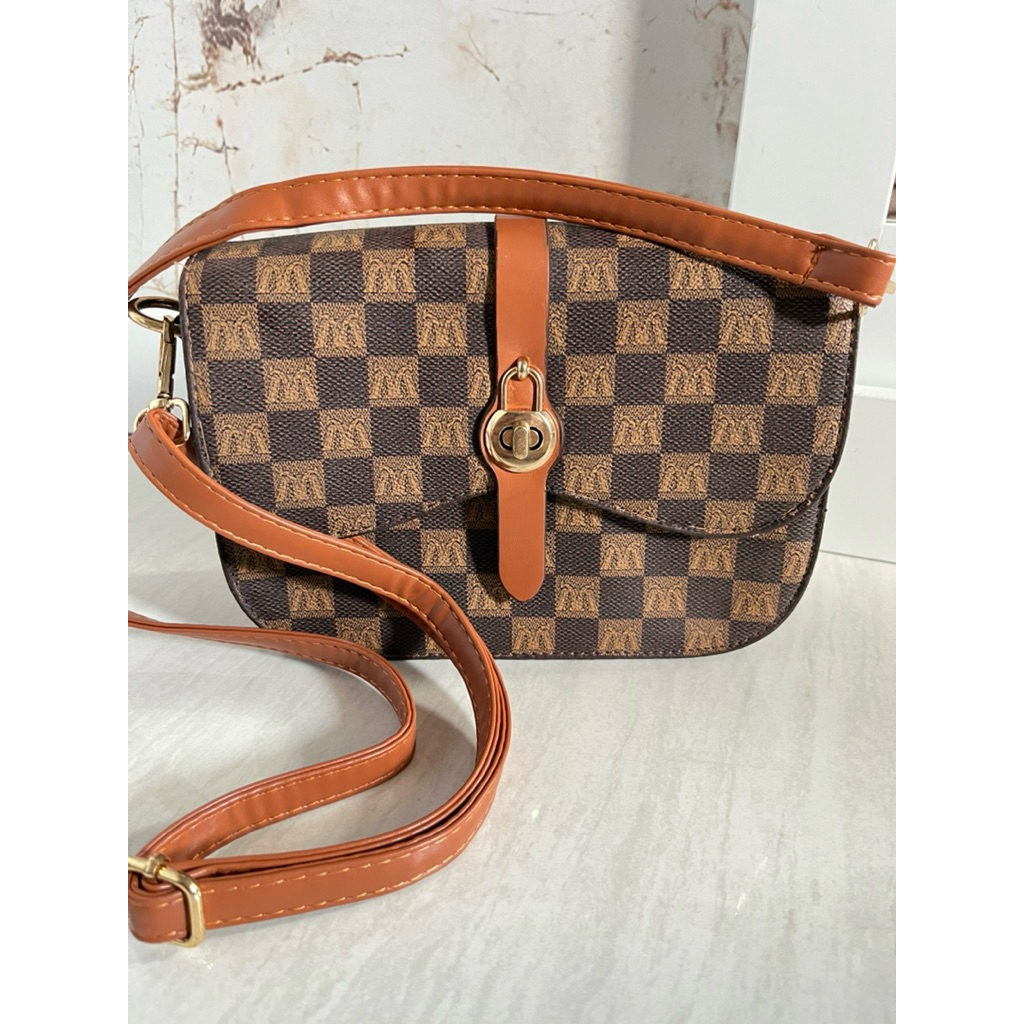 Prelove tas selempang AOLONG