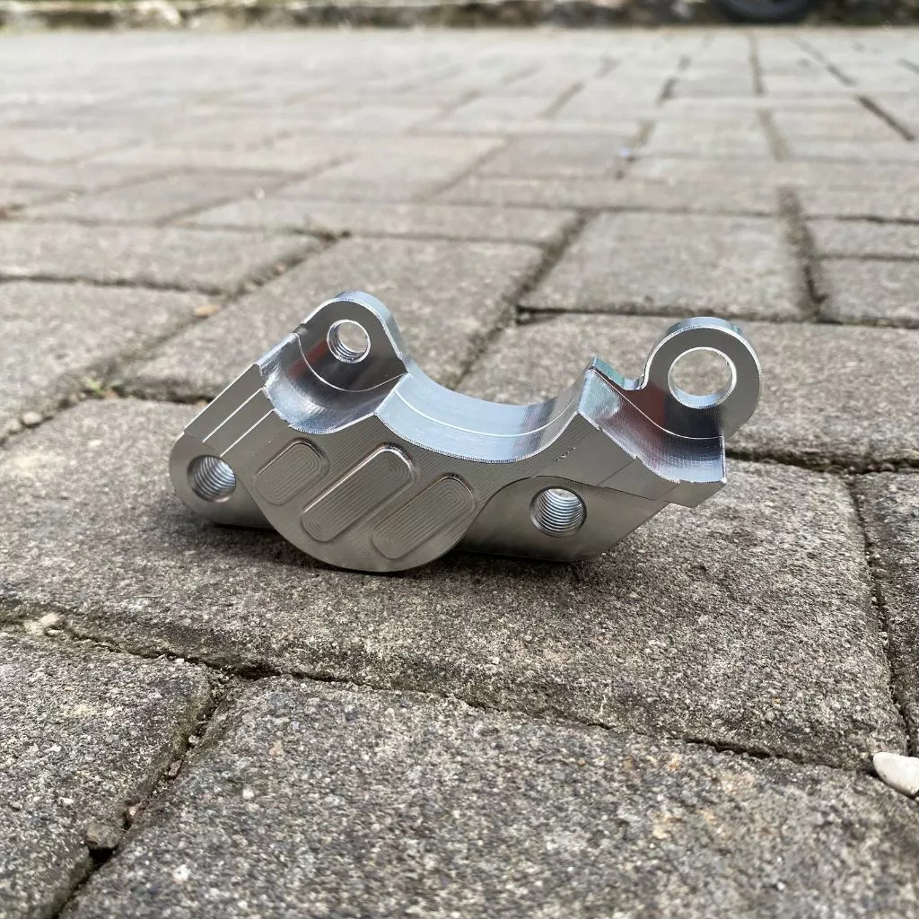 BREKET CALIPER NISSIN 2P RX KING NEW CNC T7 BREKET CALIPER NISSIN PIRINGAN 300MM RX KING NEW CNC