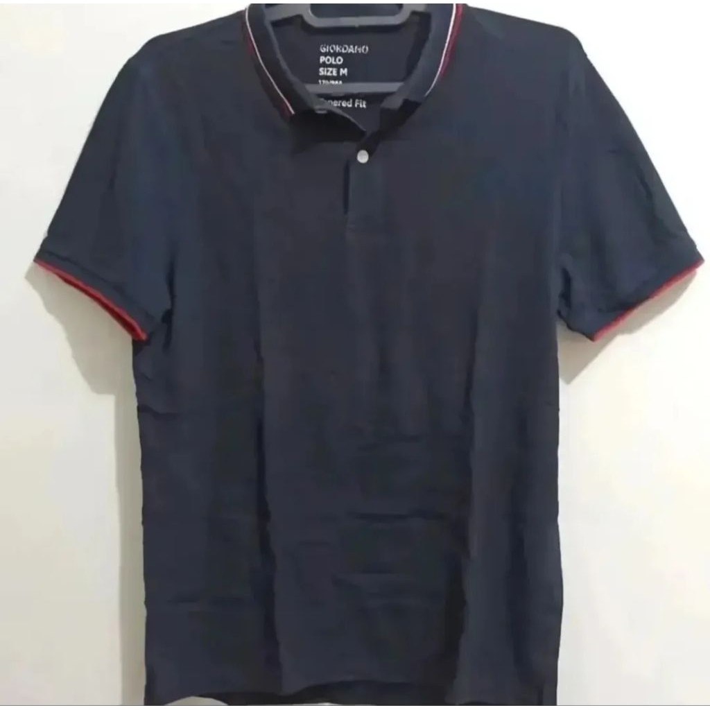 Kaos Polo Pria. Merk Giordano