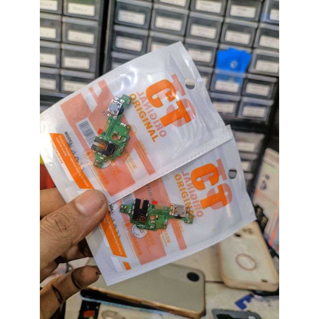 PAPAN CAS INFINIX HOT 8 PLEXSIBEL CAS HOT 8 ORI