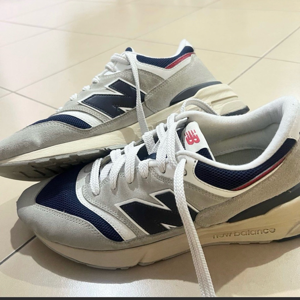 preloved sepatu pria