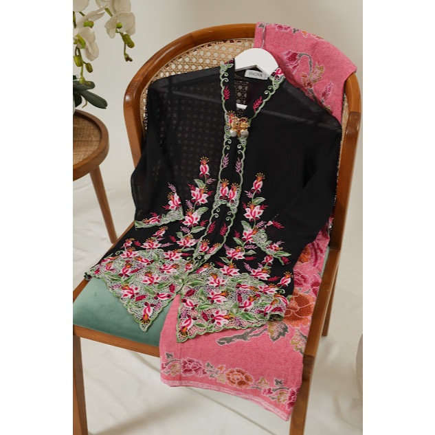 Vinona - Kebaya MR Encim - Bunga Mawar