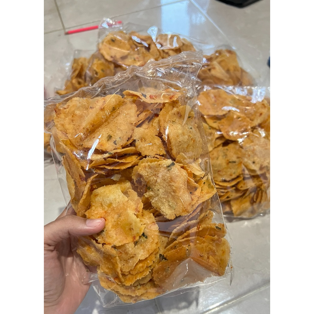 kletek gurih tulungagung / keripik singkong pedas / kletek singkong renyah pedas gurih