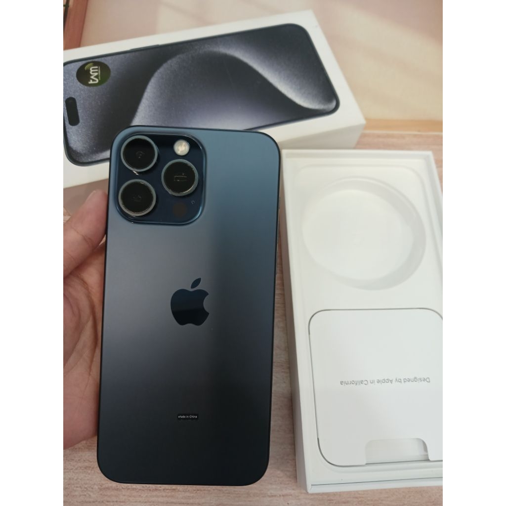 iPhone 15 Pro Max 1TB Blue Titanium Eks iBox BH 92% Lengkap