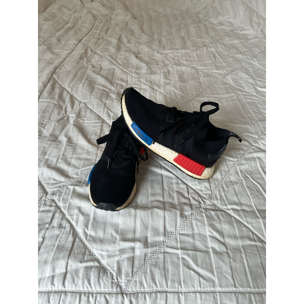 Preloved Adidas NMD R1 Primeknit OG - Size 39 1/3