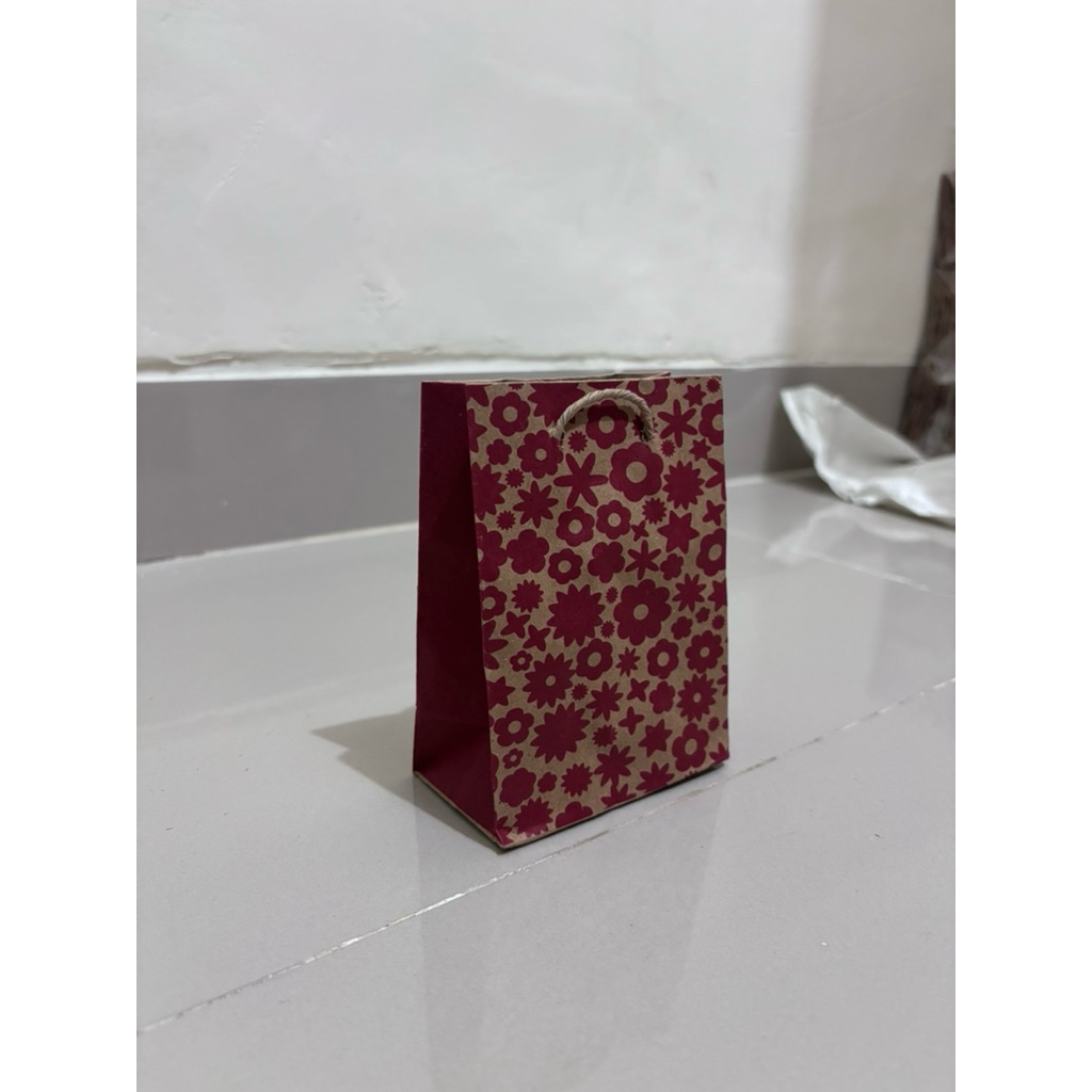 PAPERBAG KECIL MOTIF 10X5X12 / PAPERBAG KECIL / PAPERBAG KRAFT MOTIF 10X5X12 / TAS KERTAS / TAS KERT