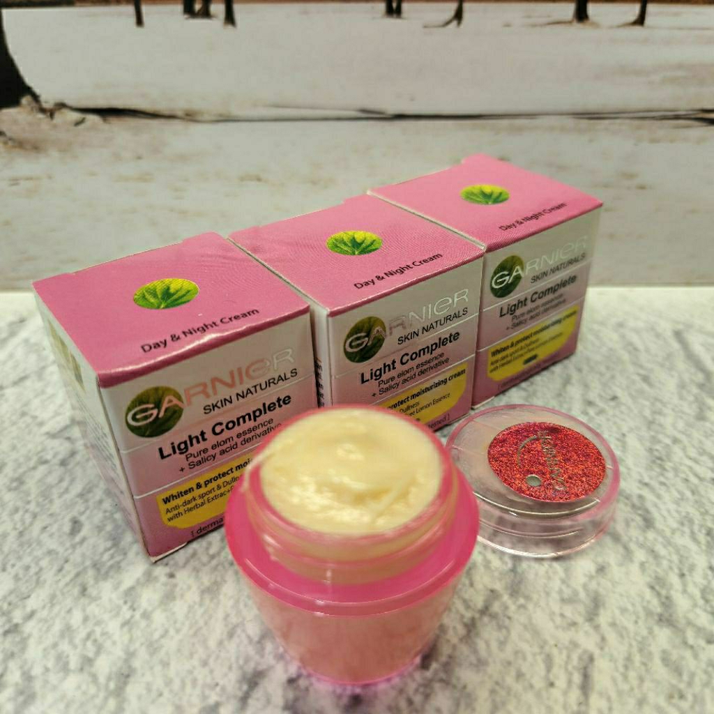 3 Pcs Cream Garnier Complete Gentong Whitening Siang Dan Malam (Cream Pemutih Dan Penghalus Wajah Da