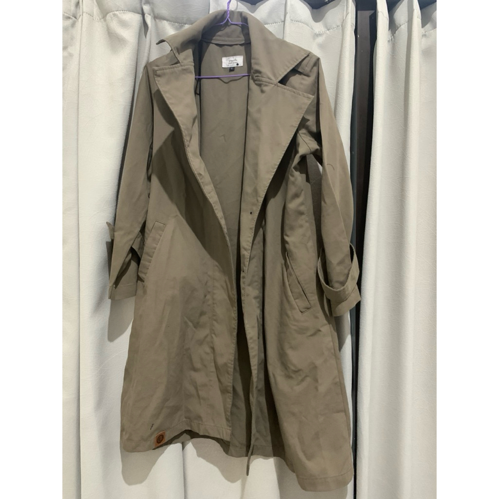 Jaket wanita/jaket muslimah/long coat/preloved