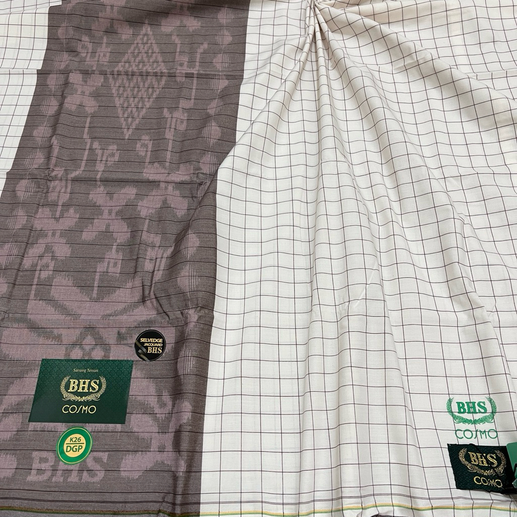 SARUNG BHS COSMO GOLD K26 DGP 1 PUTIH SELVEDGE JACQUARD KOTAK