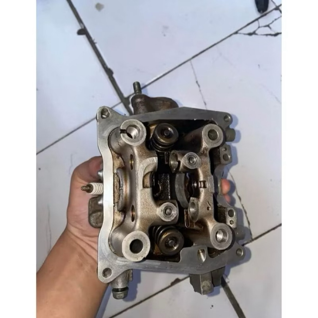 cylinder head Vario 125 KZR kosongan original