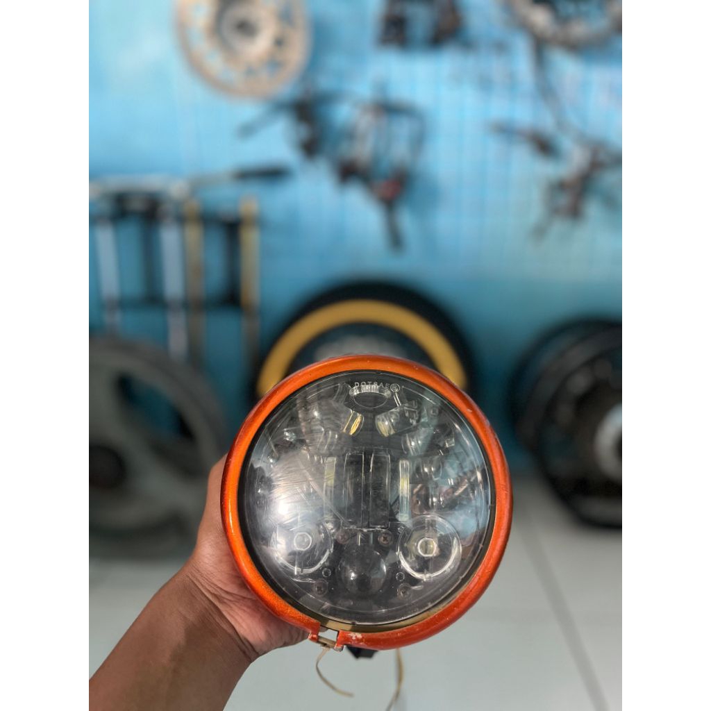 lampu set batok daymaker 5,7 inch